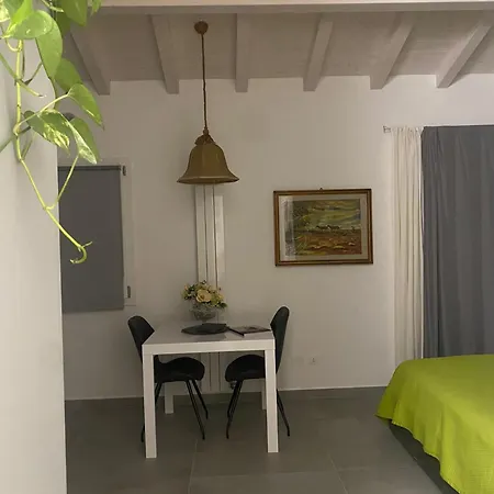 Le Charme Pino Appartement *